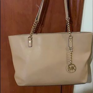 Authentic Michael Kors purse/tote